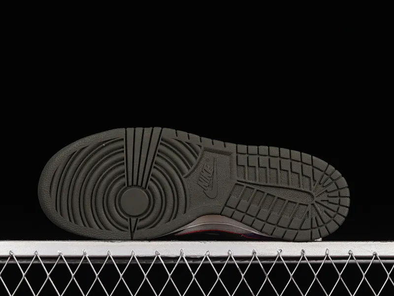 All Categories Nk SB Dunk Series Nk SB Dunk Low Low-top sneakers Otomo Katsuhiro x Nk SB Dunk Low "Steamboy OST" Otomo Katsuhiro co-branded SB low-top sports and leisure sneakers LF0039-023